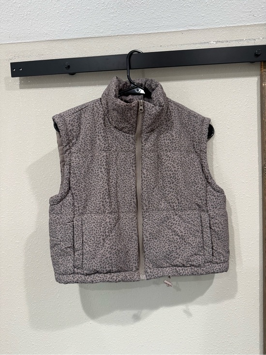 Thread & Supply Jackets & Blazers - Women’s Sleeveless Puffer Vest - Taupe Leopard Print